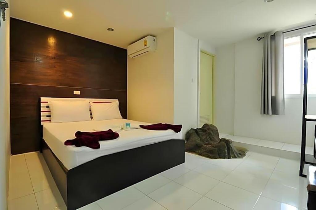 hotel-thumb