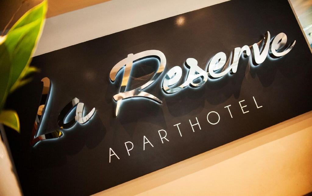 La Reserve Aparthotel - Sports and Entertainment
