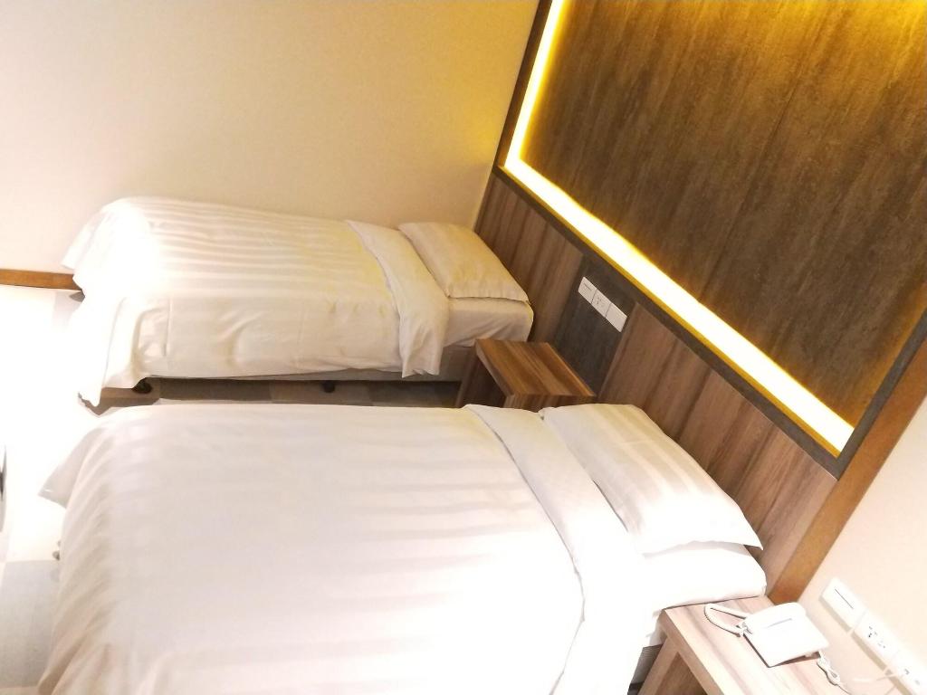Dahshin Hotel