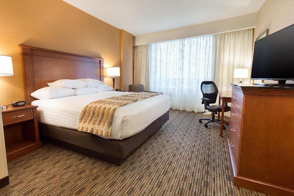 Drury Plaza Hotel Indianapolis Carmel
