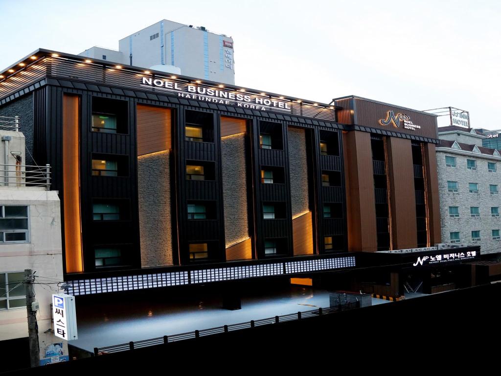 NOEL BUSINESS HOTEL