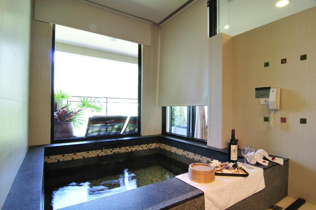Tai-Yi Red Maple Resort