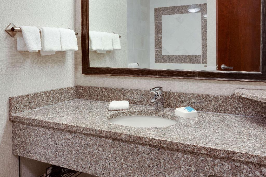 Drury Inn Suites West Des Moines