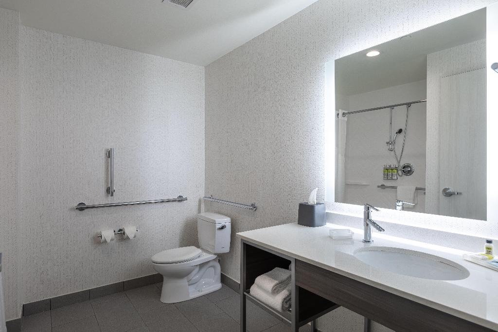 Holiday Inn Greenville - Woodruff Road By IHG