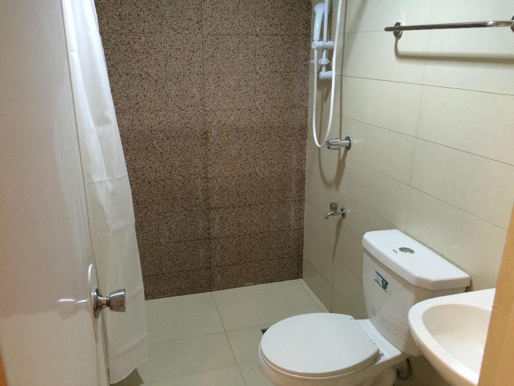 Stone House Hotel Pasay