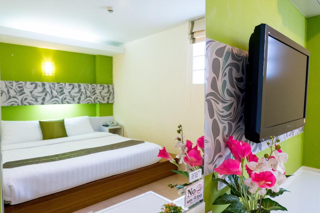 The Konnect Hotel