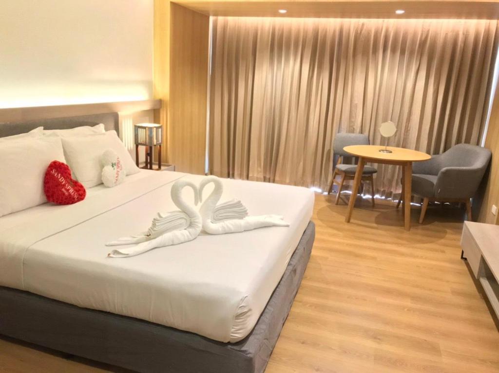 Sandy Spring Hotel