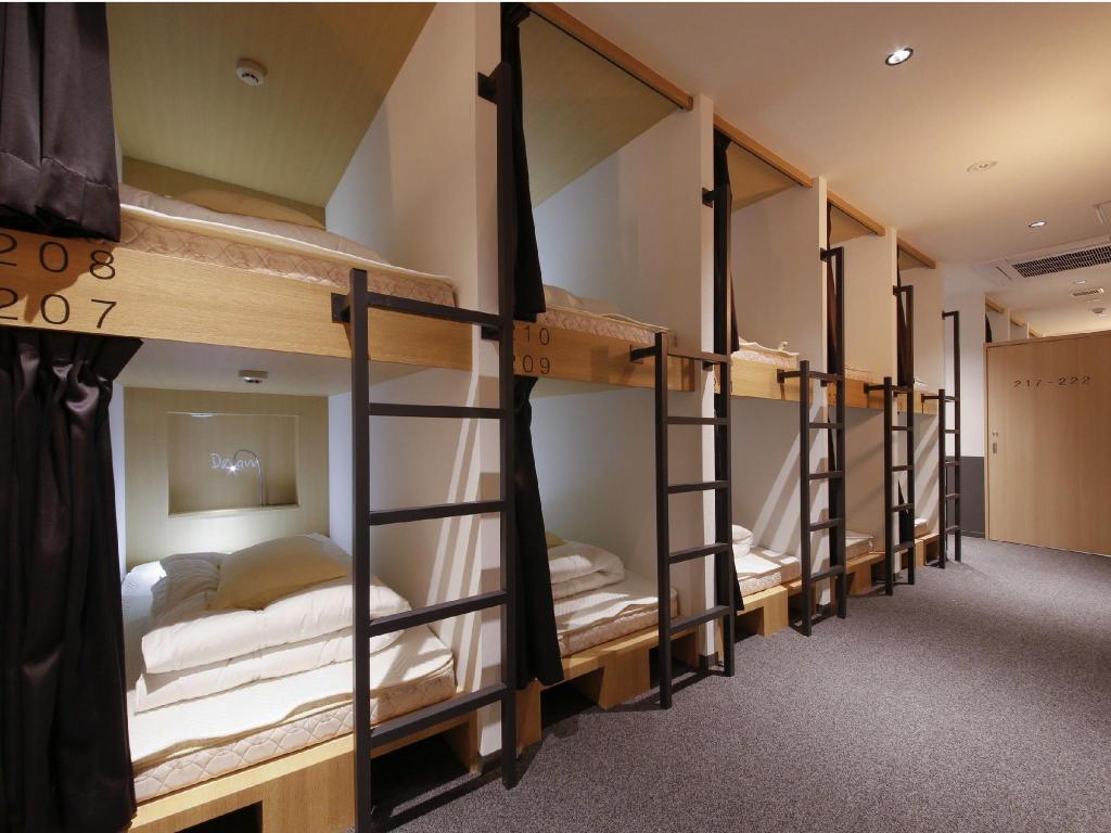 White Hostel Shinsaibashi