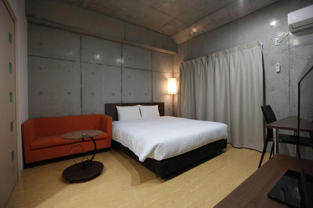 Naha-West Inn