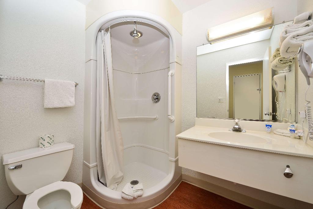 Americas Best Value Inn Lincoln Airport