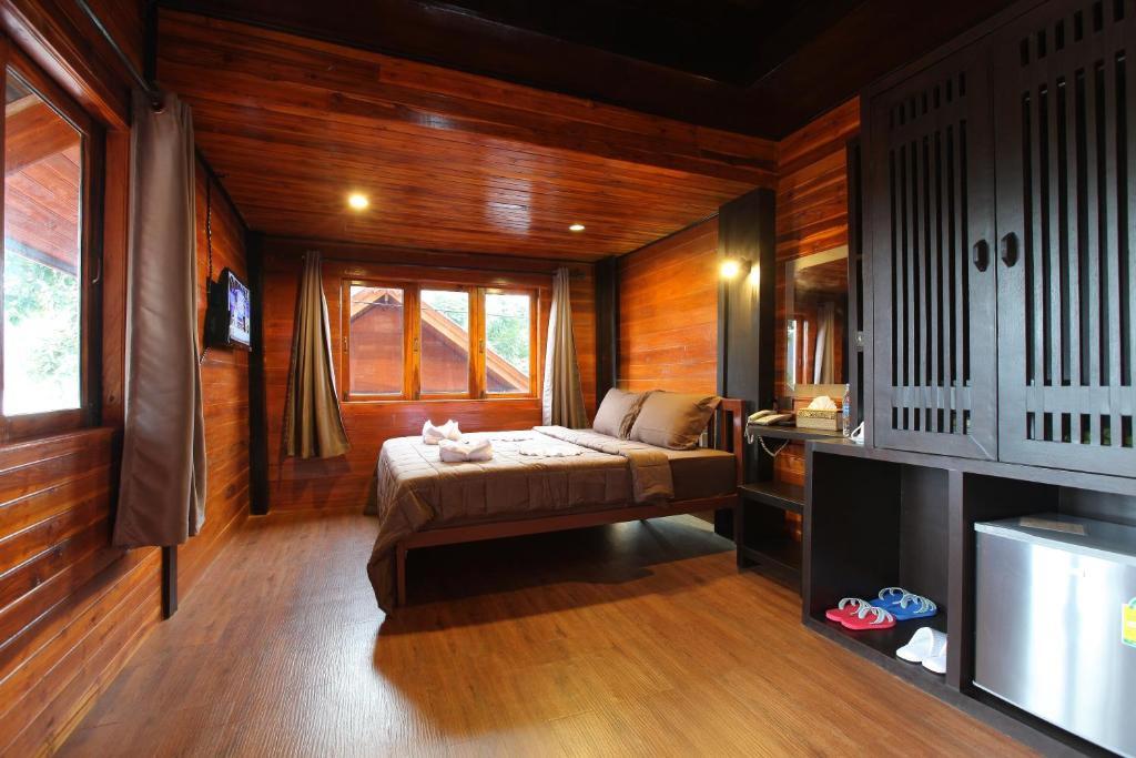 The Cobble Beach Hotel