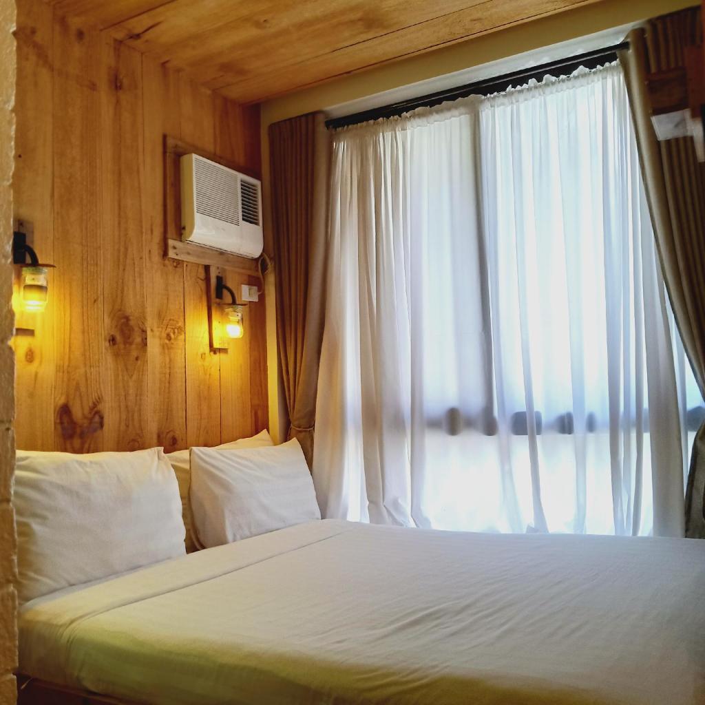Cabins by Eco Hotel Tagaytay