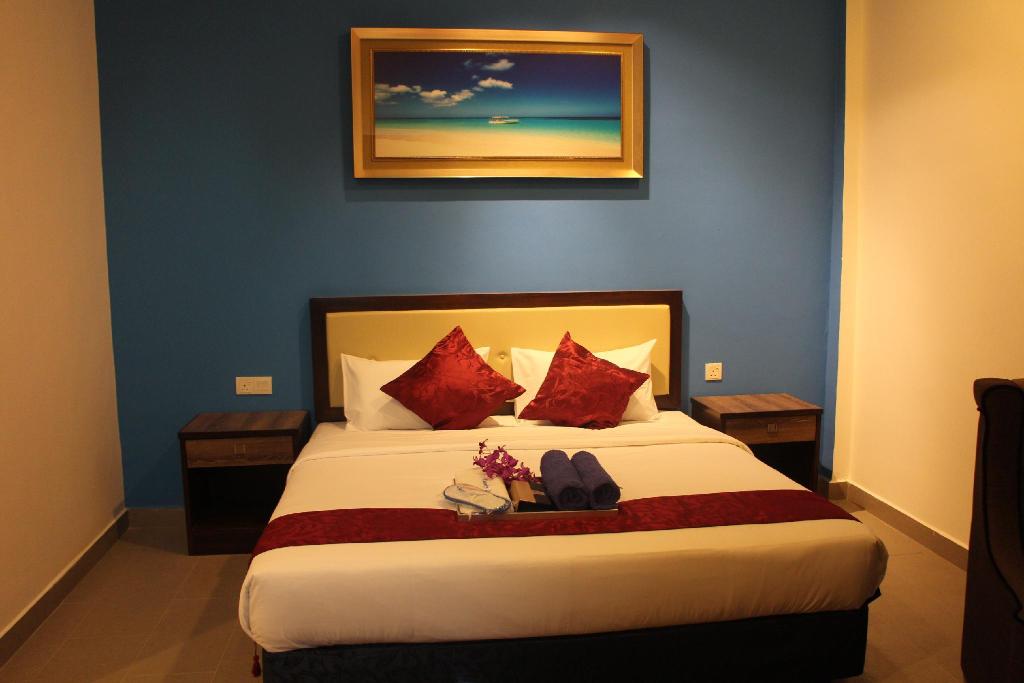 Royal Agate Beach Resort