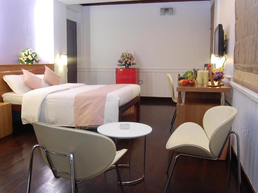 Westwood Riverside Garden Resort