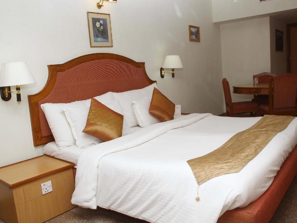 Saj Lucia Hotel