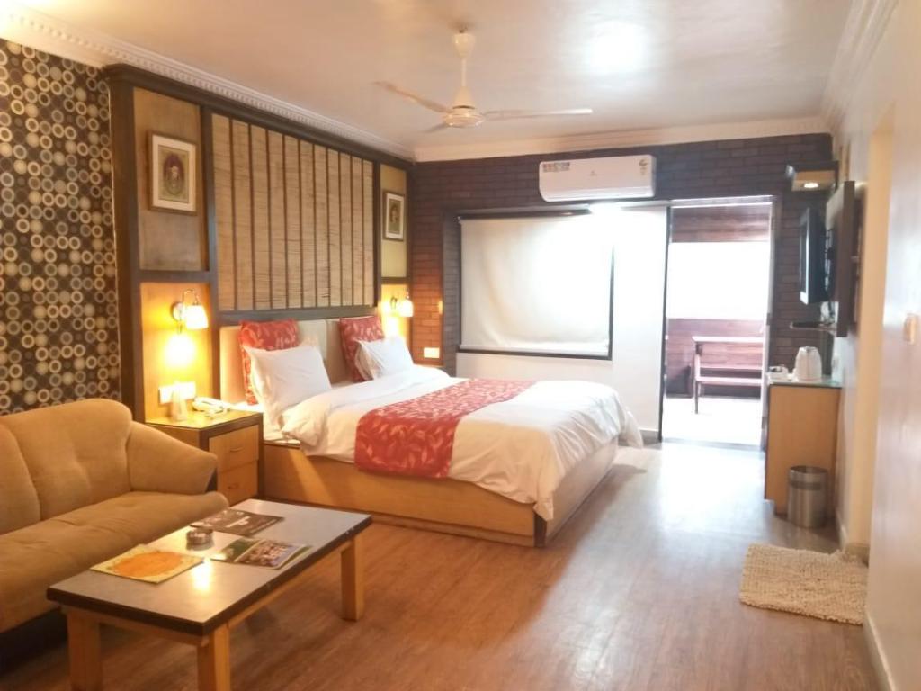 Chacha Inn The Garden Retreat