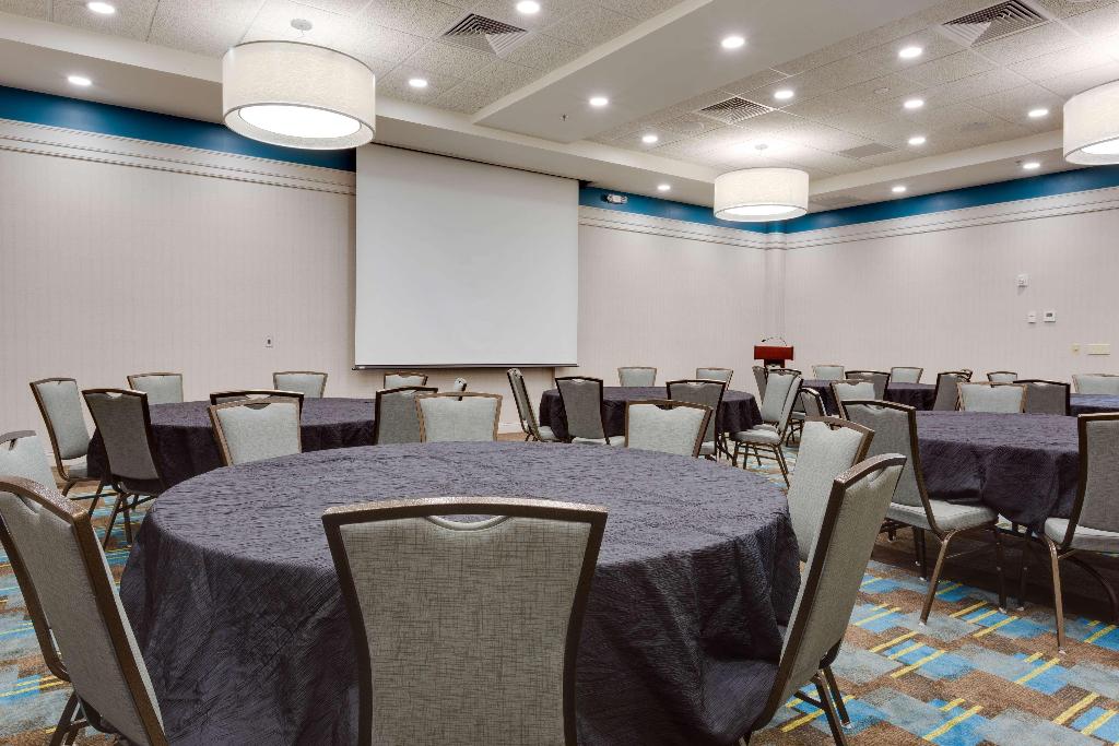 Drury Inn & Suites Phoenix Chandler Fashion Center photo 58