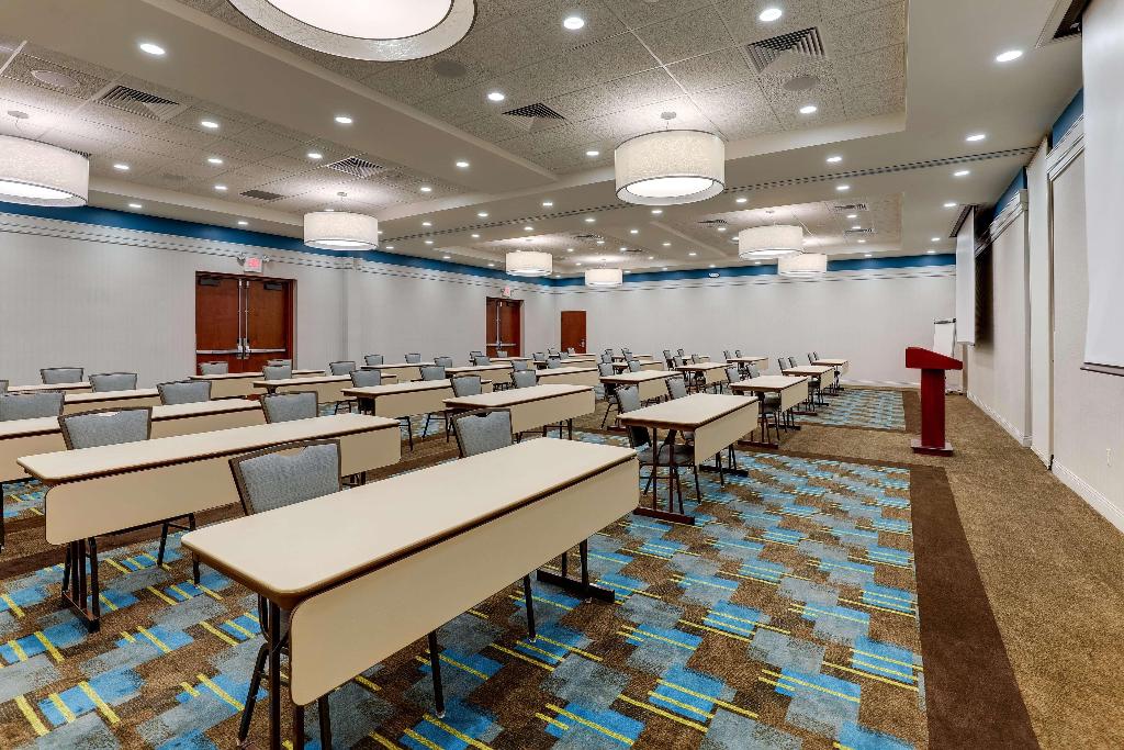 Drury Inn & Suites Phoenix Chandler Fashion Center photo 112