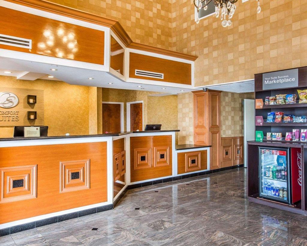 Drury Inn & Suites Phoenix Chandler Fashion Center photo 17