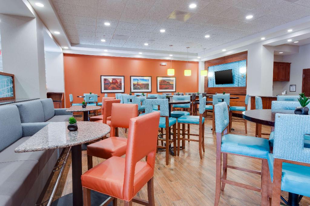 Drury Inn & Suites Phoenix Chandler Fashion Center photo 81