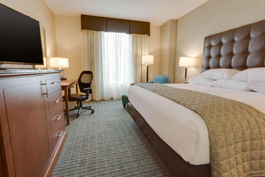 Drury Inn & Suites Phoenix Chandler Fashion Center photo 117