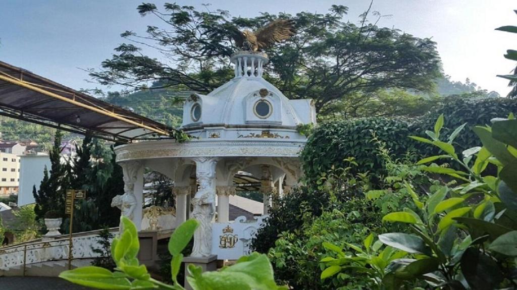 Hotel Grand Paradise