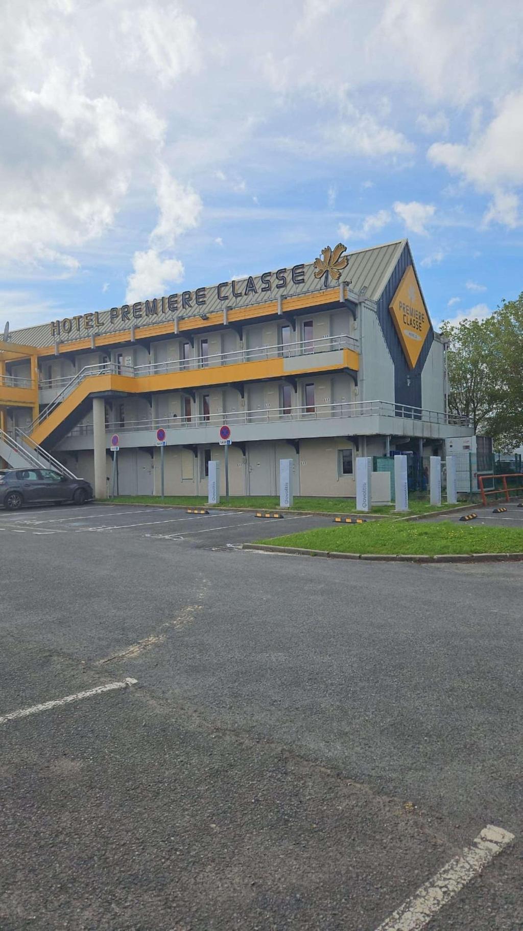 Hotel Premiere Classe Beauvais