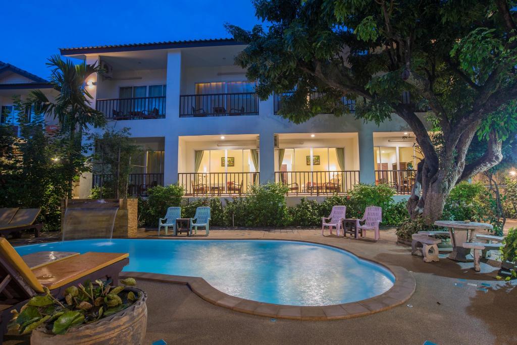 Riverside House Hotel