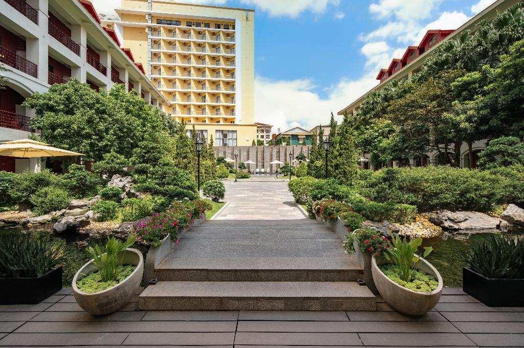 hotel-thumb