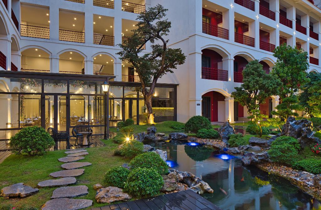 hotel-thumb