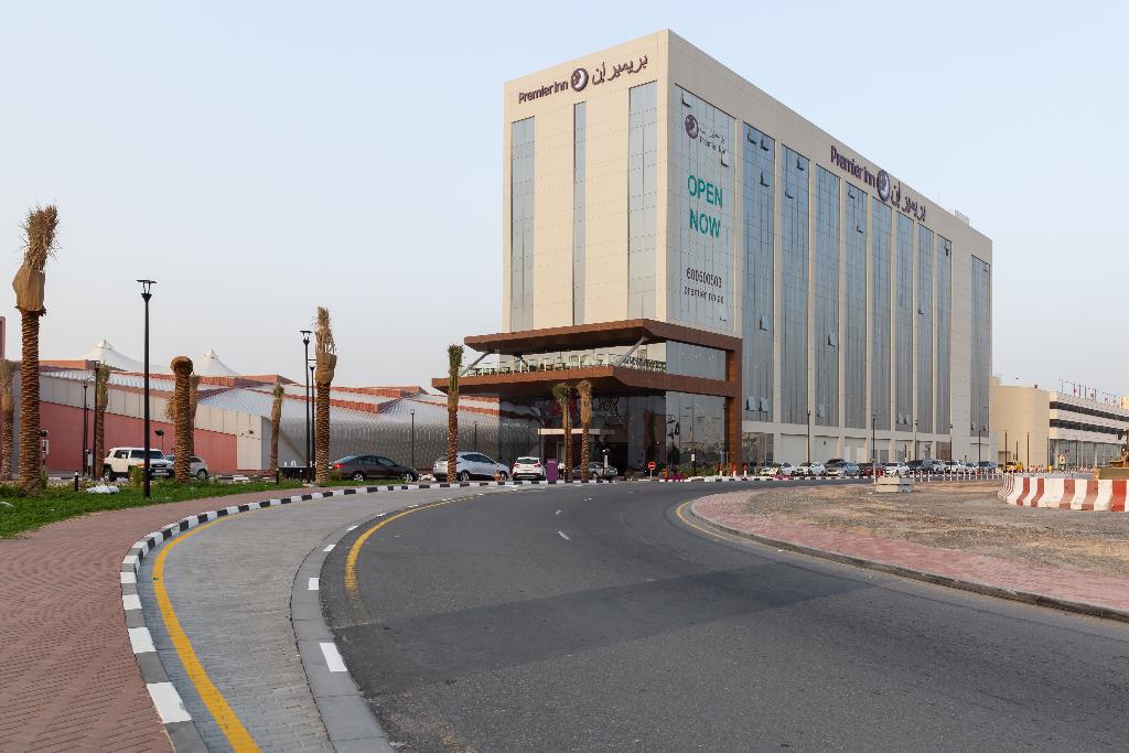 Premier Inn Dragon Mart Hotel - General view