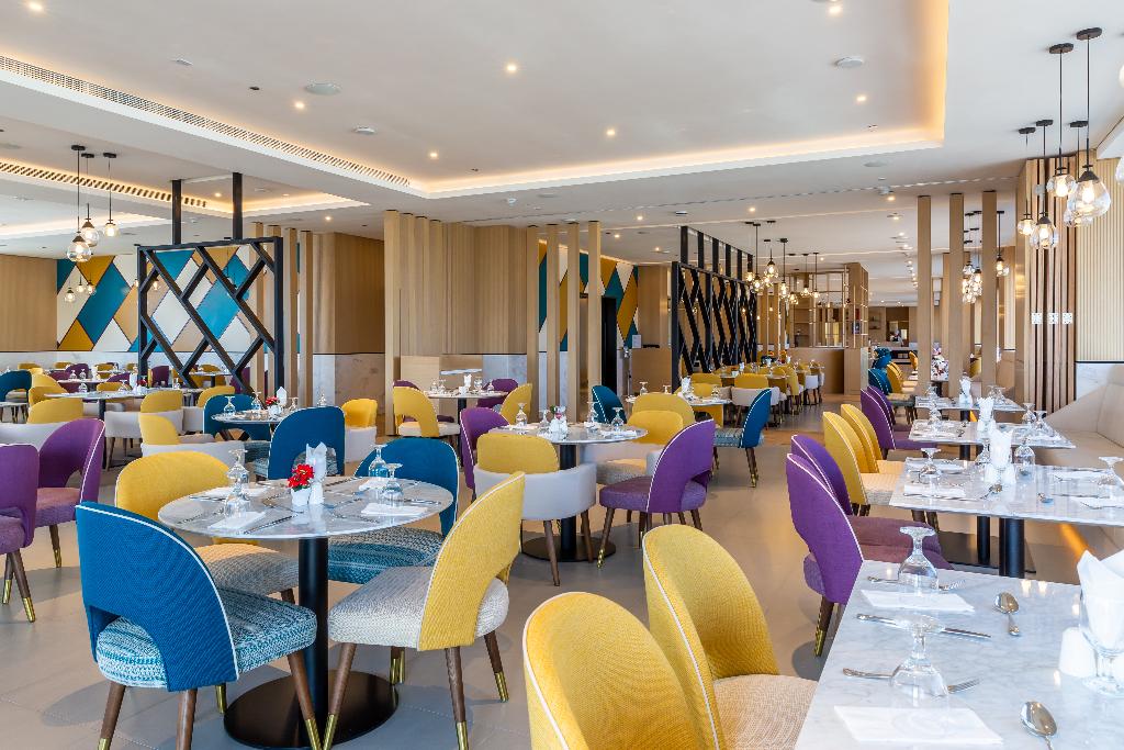 Premier Inn Dragon Mart Hotel - Restaurant