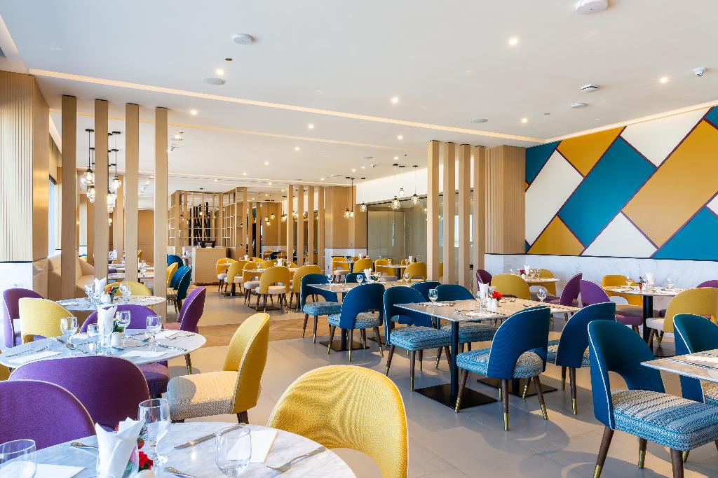 Premier Inn Dragon Mart Hotel - Restaurant