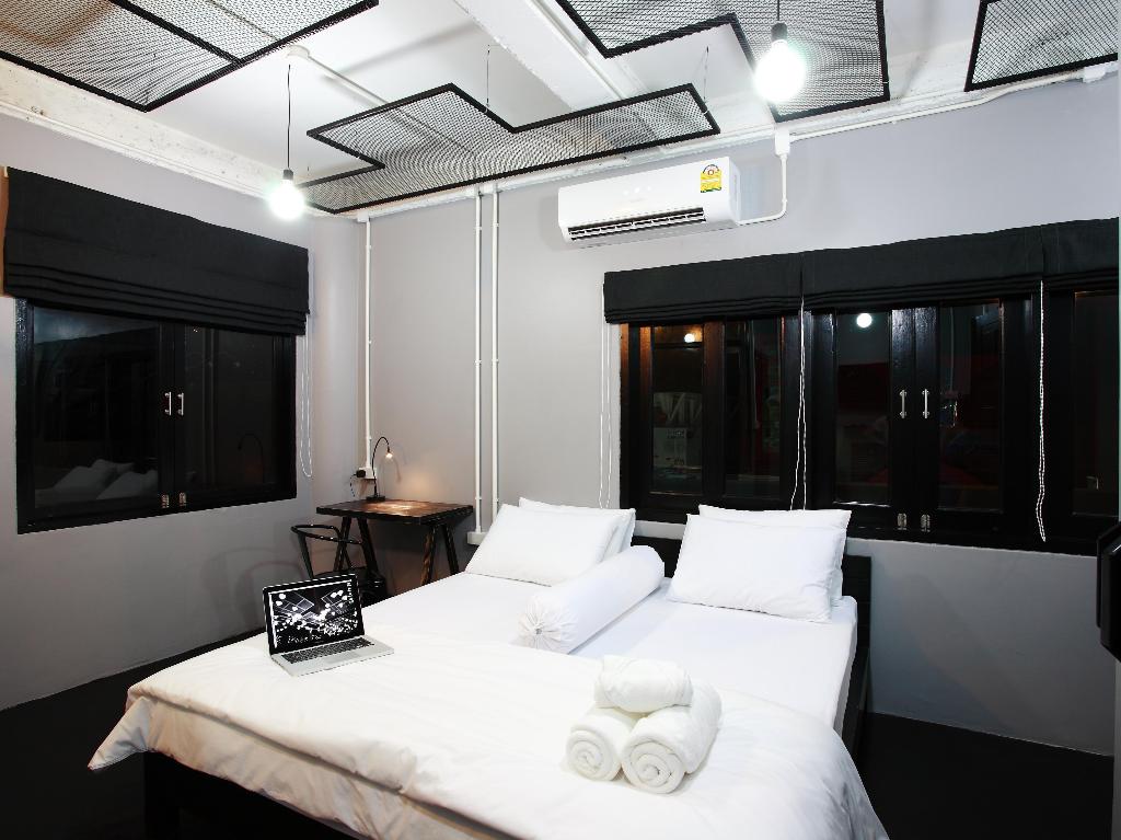 Me Room Hotel