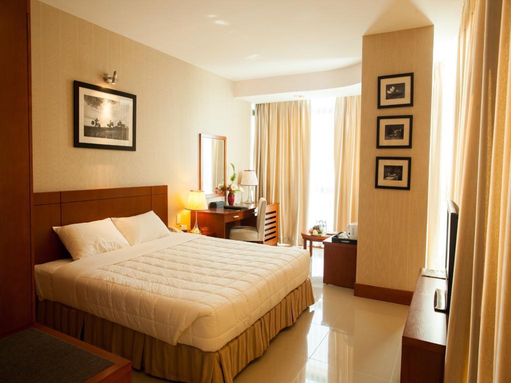 River Hotel Ha Tien