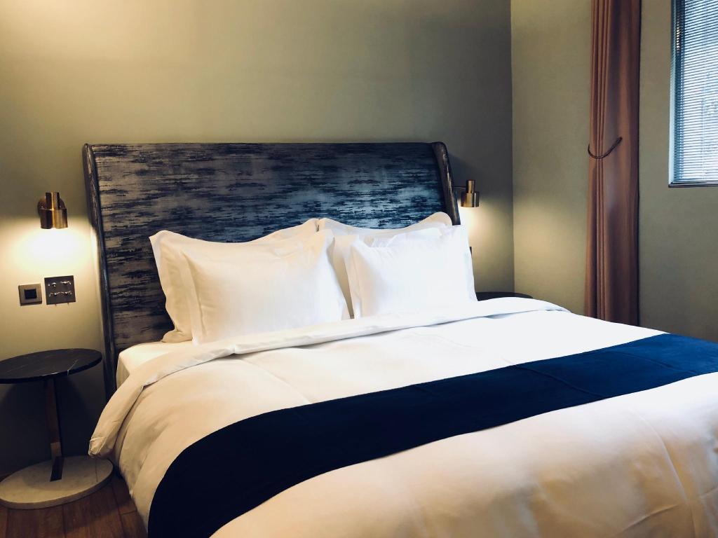 Hive Hotel