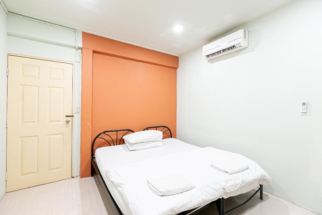 Freesia Saladaeng Silom Apartments