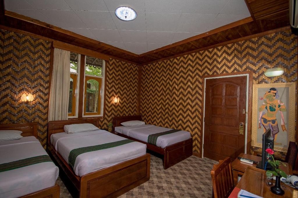 Ruby True Hotel
