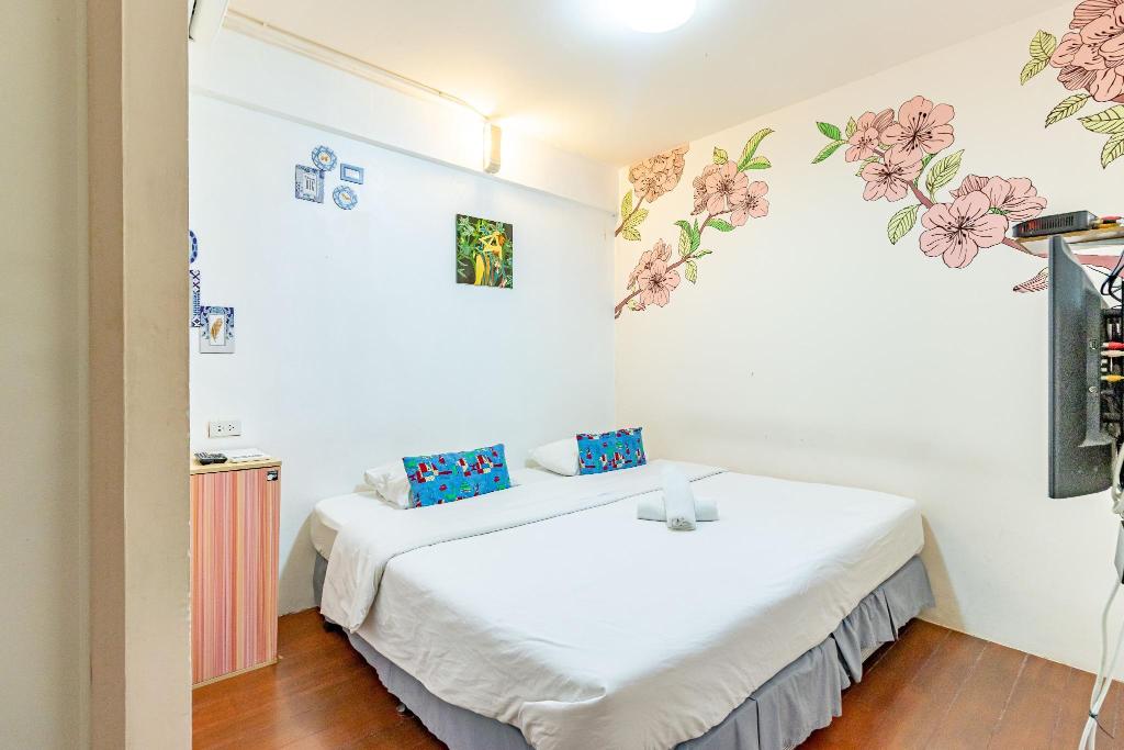 Sleep Dee Hostel by ZUZU