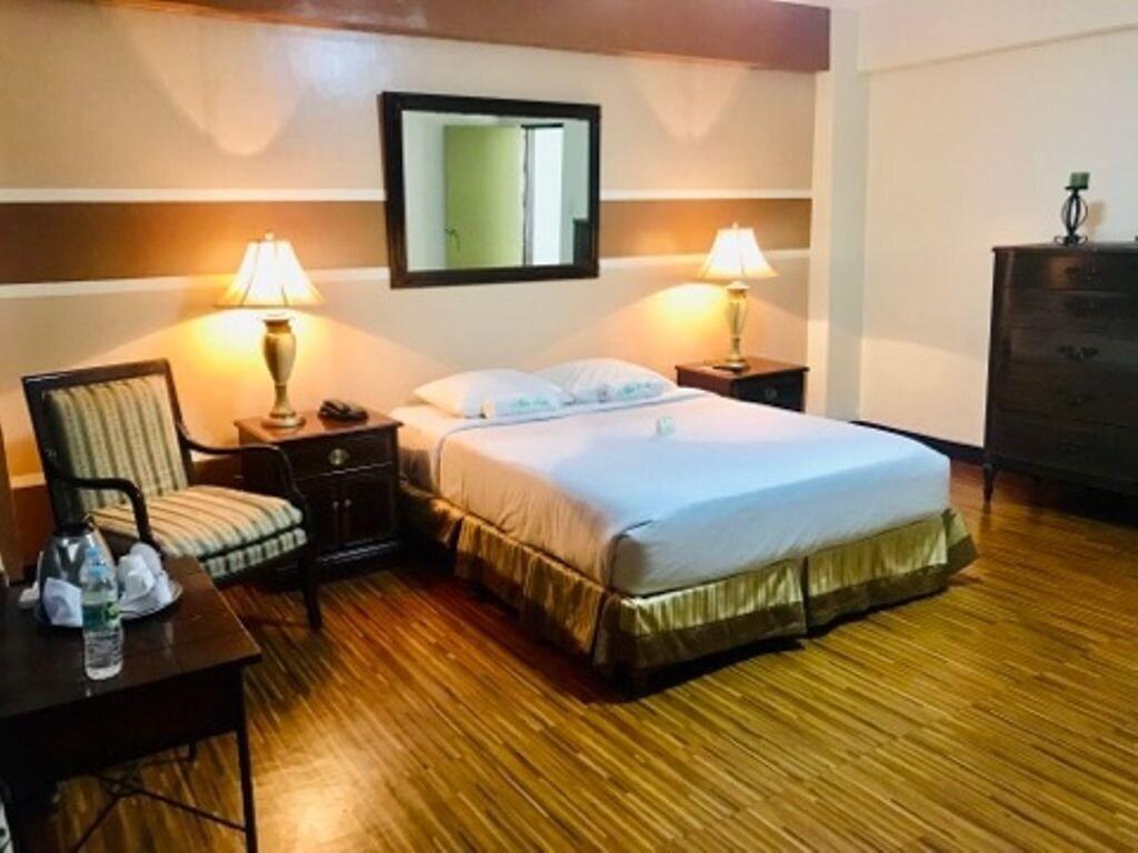 The Alpa Hotel And Restaurant