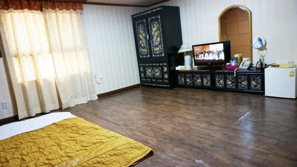 Kyungha Spa Hotel