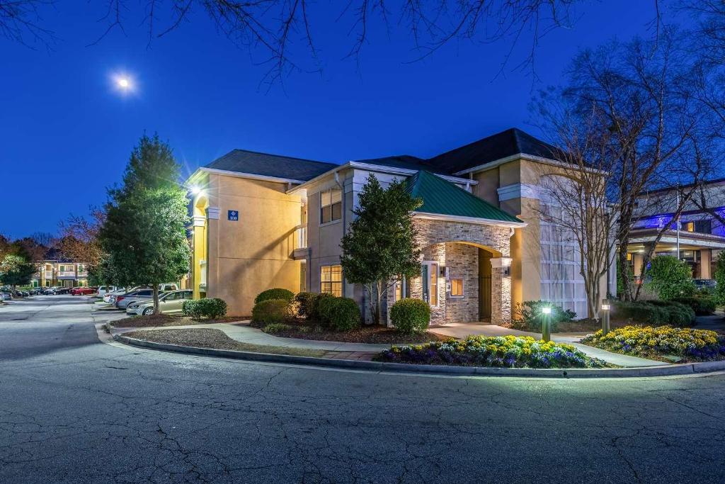 Hometowne Studios Atlanta Ne - Peachtree Corners