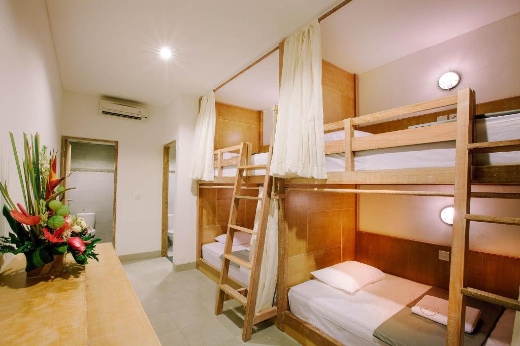 Lokal Bali Hostel