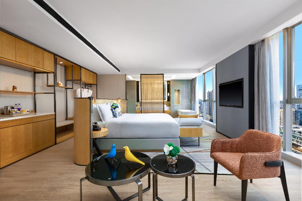 voco Chengdu High Tech Center by IHG