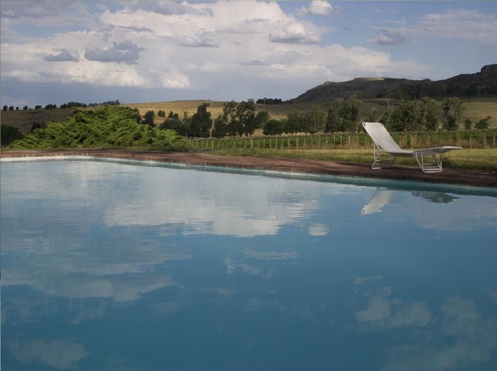 Estancia Ave Maria Only Adults/Solo Adultos