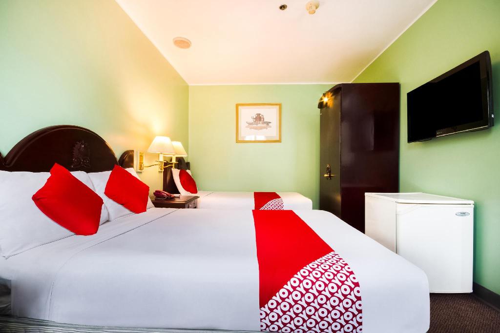 227 Palladium Suites Hotel
