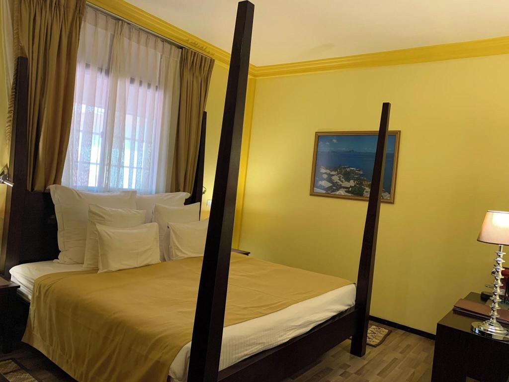 hotel-thumb