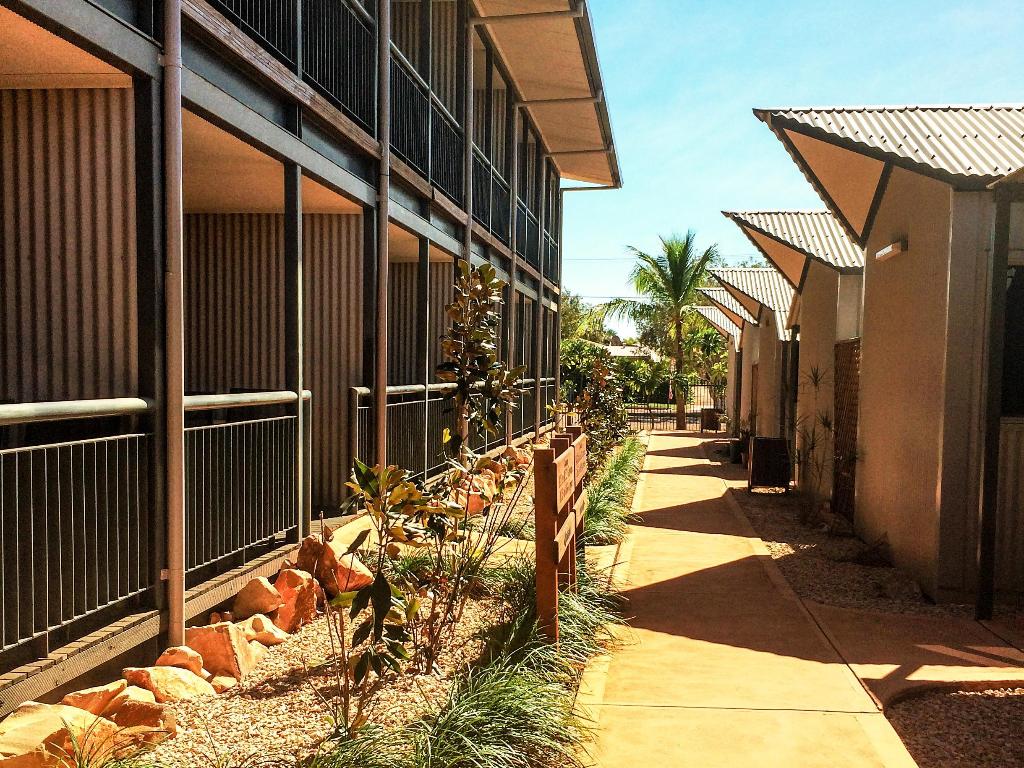 Spinifex Hotel