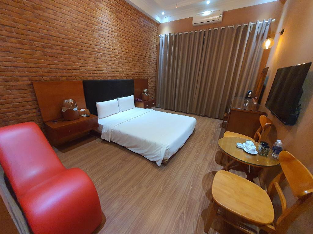 Ruby Hotel