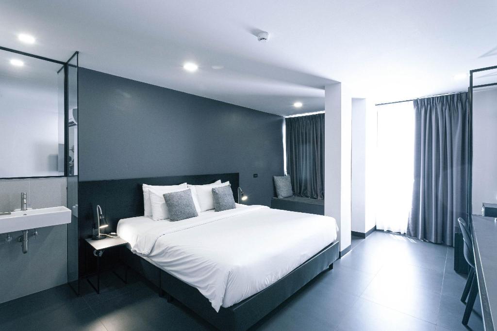Crew Hotel